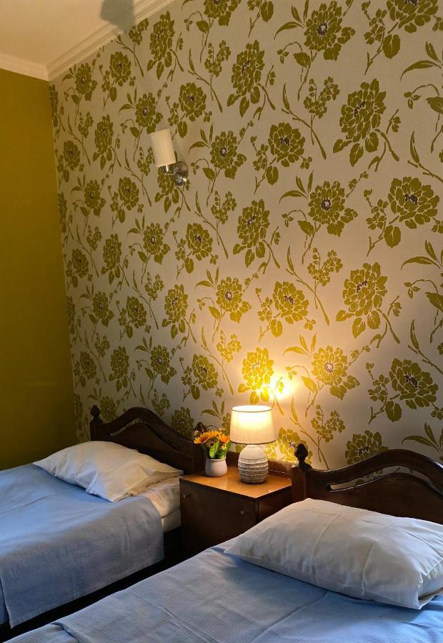 Iuri Udesiani'S Guesthouse Местия Екстериор снимка